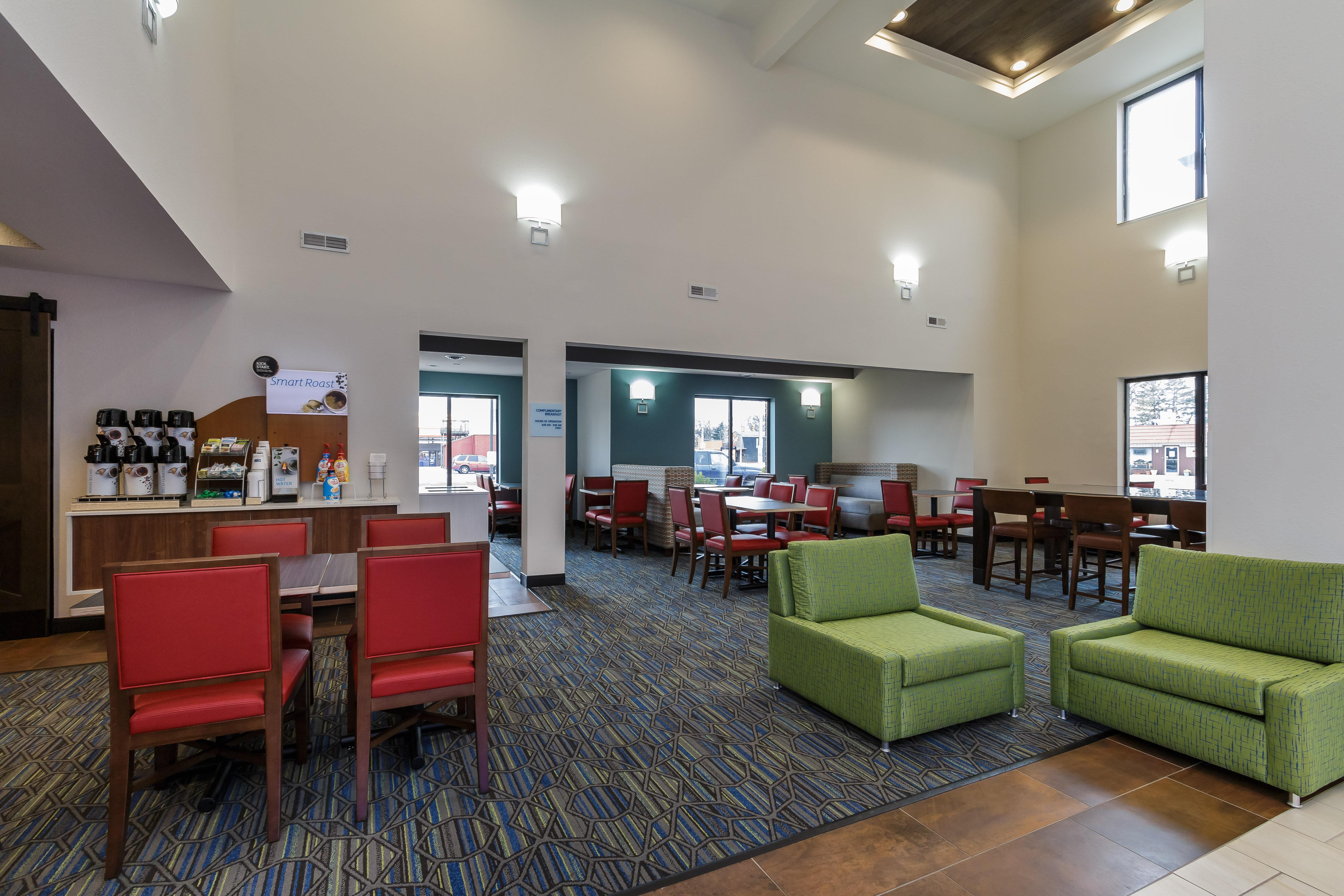 Holiday Inn Express & Suites - South Bend - Notre Dame Univ. Exterior foto