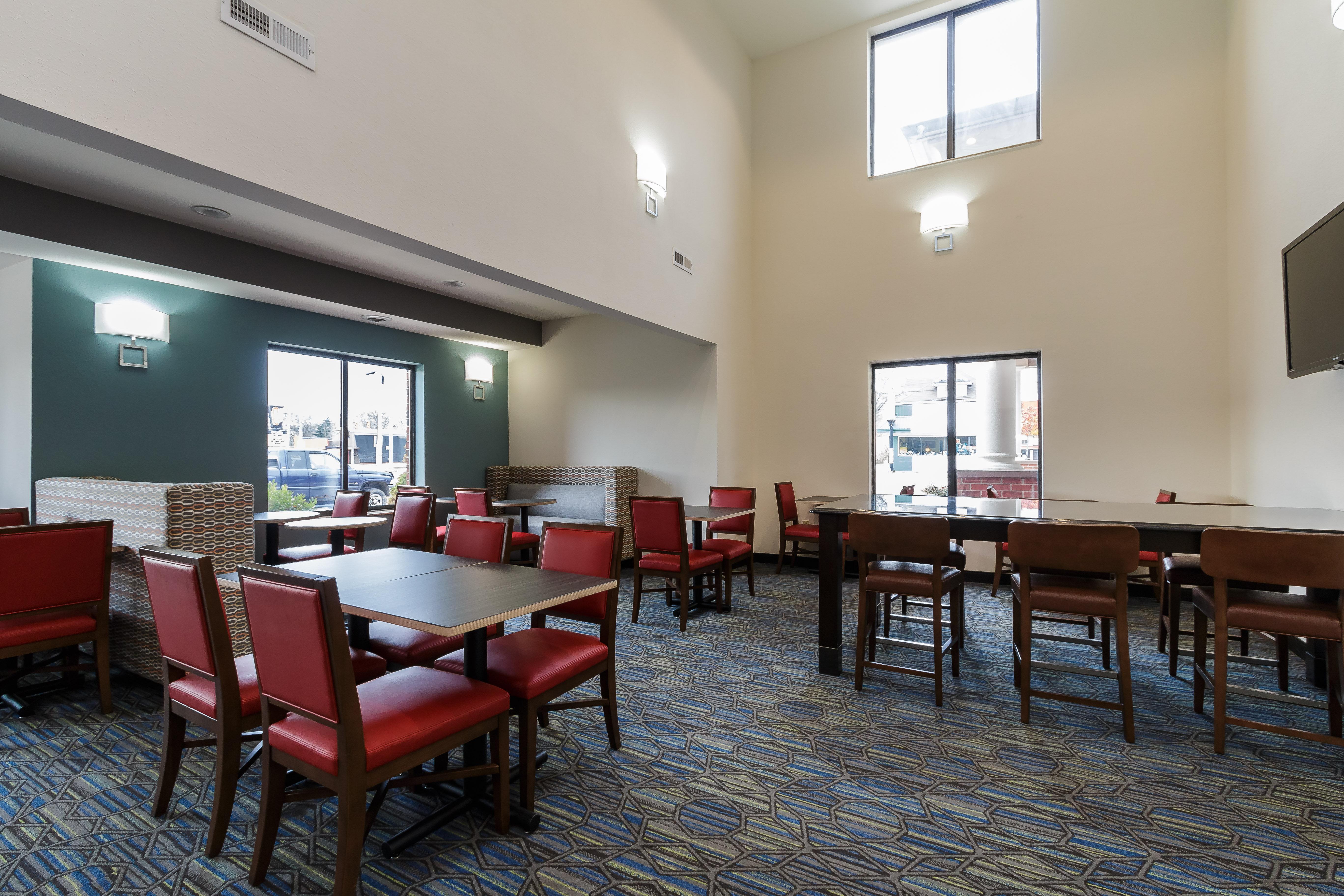 Holiday Inn Express & Suites - South Bend - Notre Dame Univ. Exterior foto