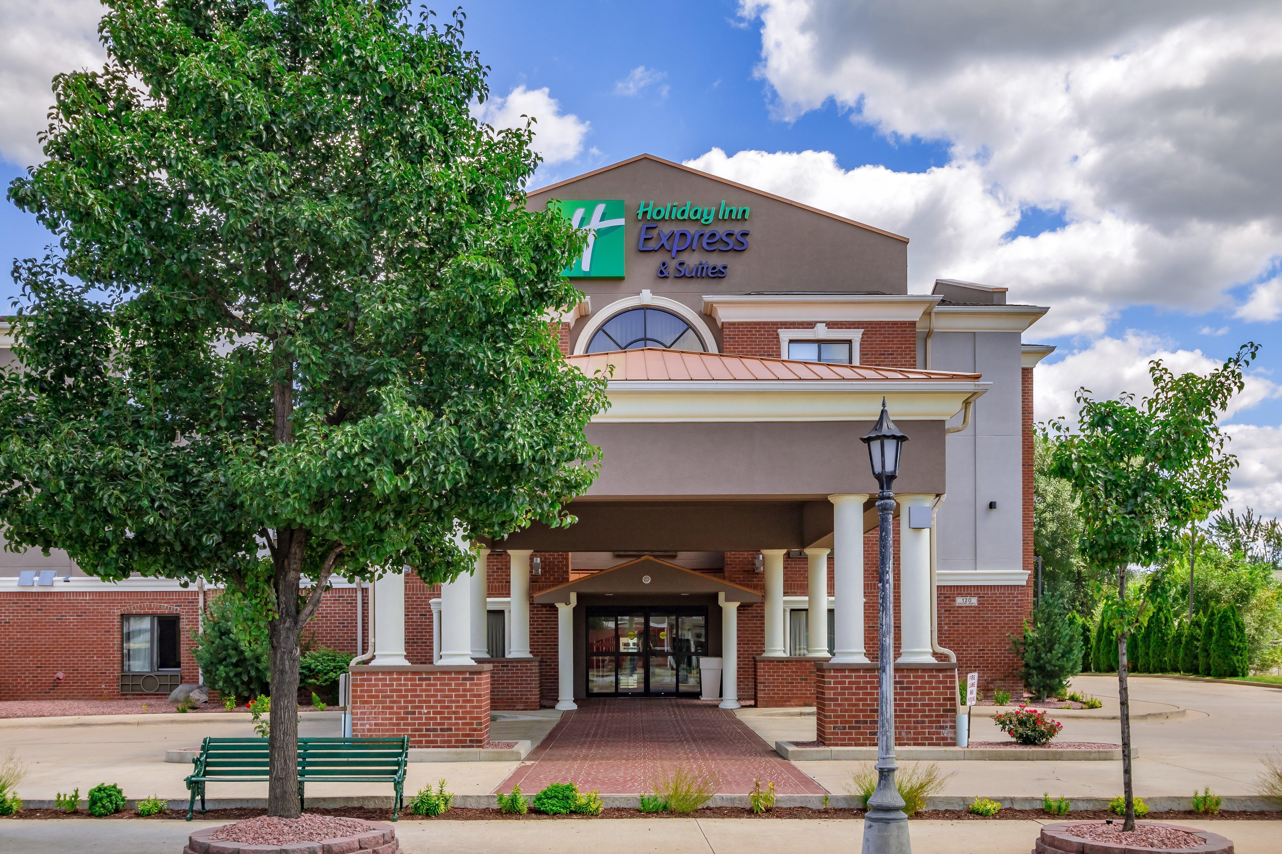 Holiday Inn Express & Suites - South Bend - Notre Dame Univ. Exterior foto
